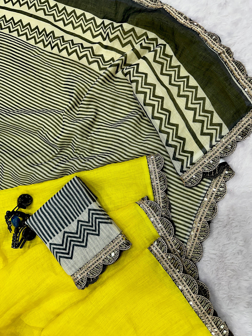 Linen Cotton Digital Print Saree with Foil Print & Embroidery Lace Work