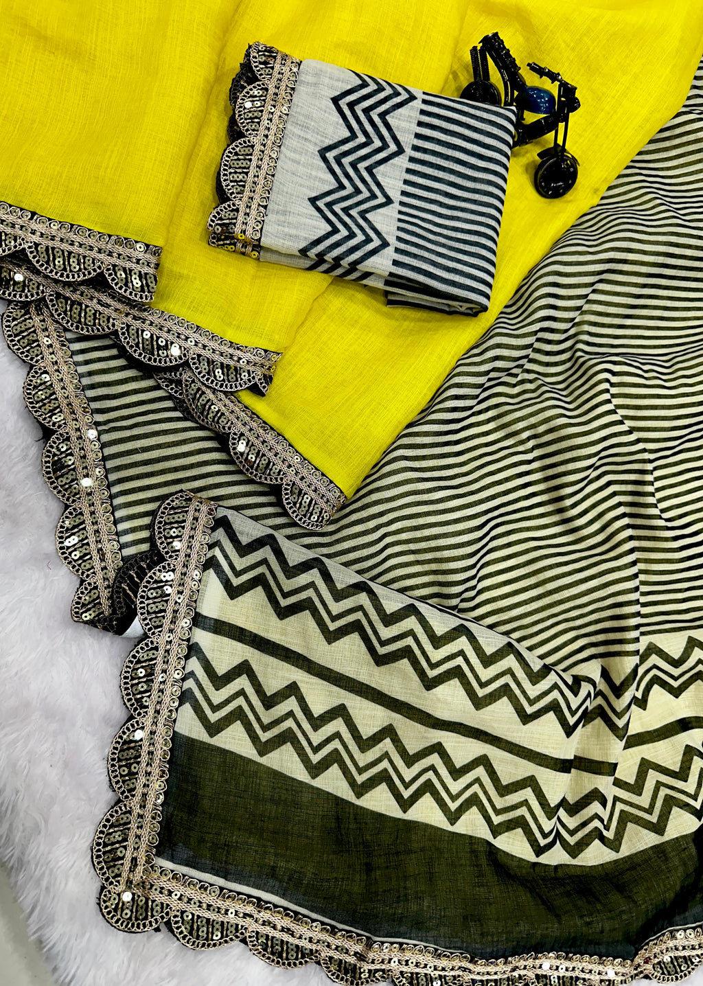 Linen Cotton Digital Print Saree with Foil Print & Embroidery Lace Work