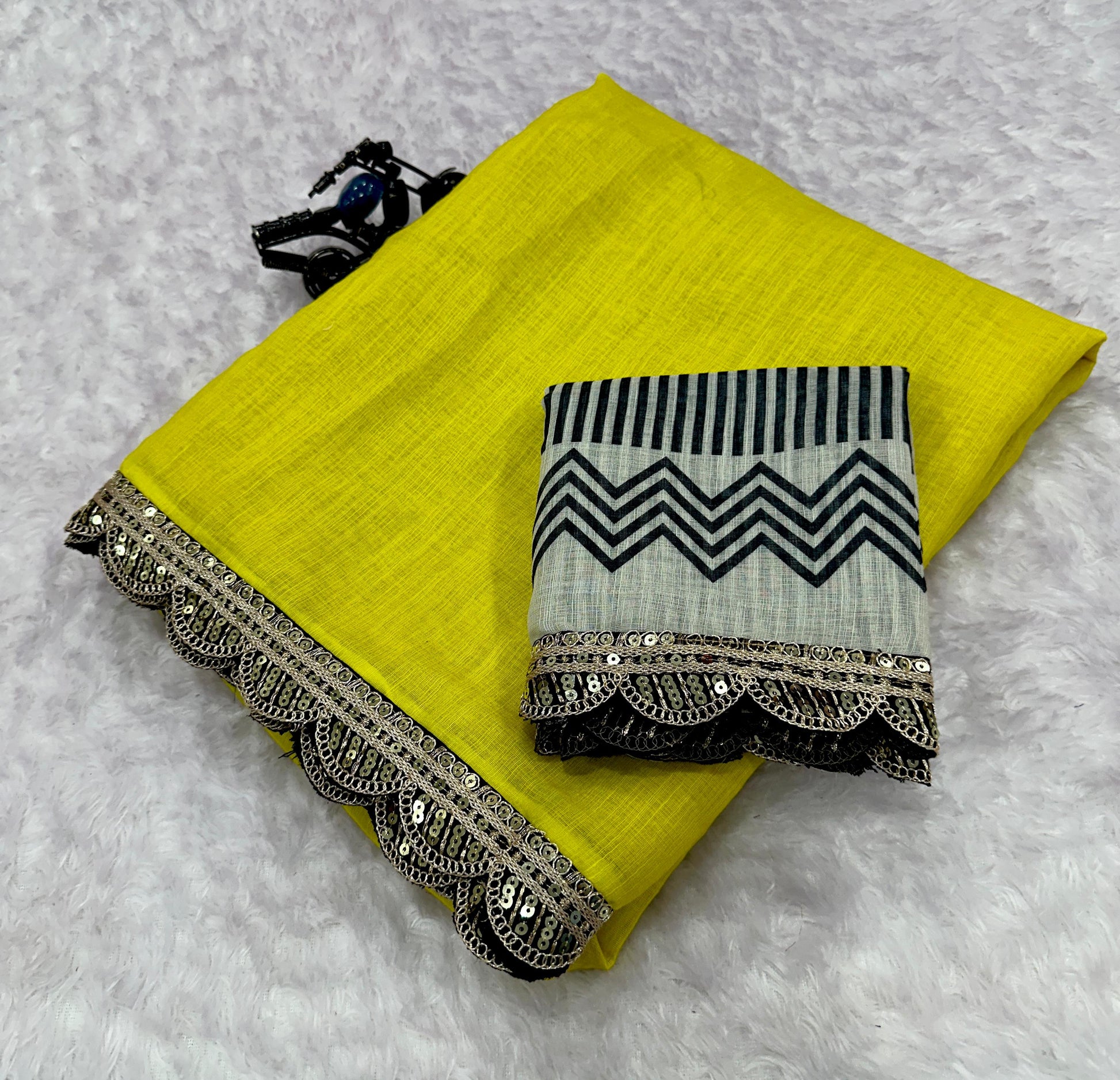 Linen Cotton Digital Print Saree with Foil Print & Embroidery Lace Work