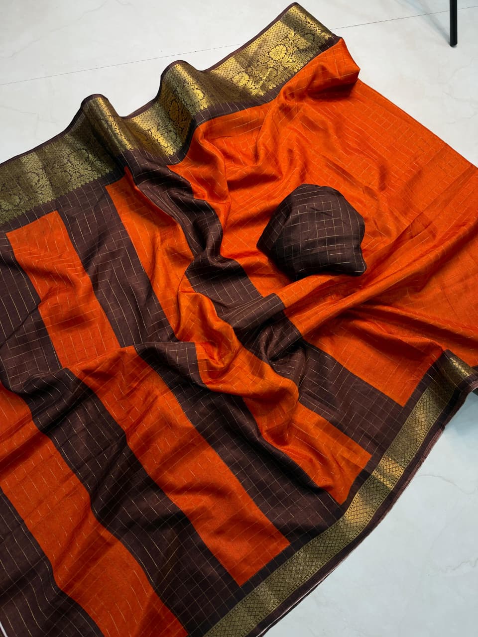 Heavy Zari Checks Saree with Zari Weave Stripes & Viscose Zari Butti Blouse