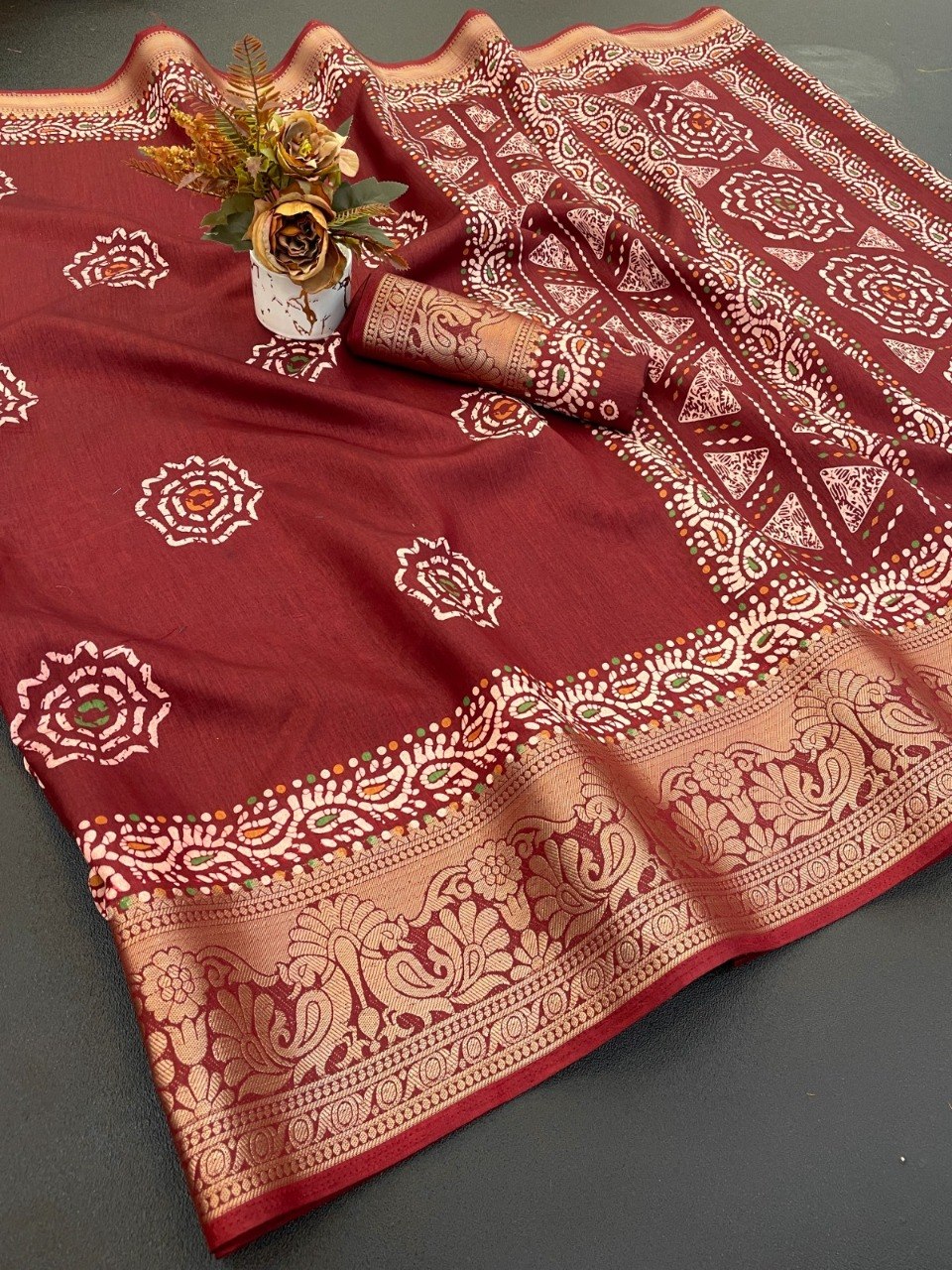 Dola Silk Saree with Designer Print, Jacquard Border & Designer Pallu