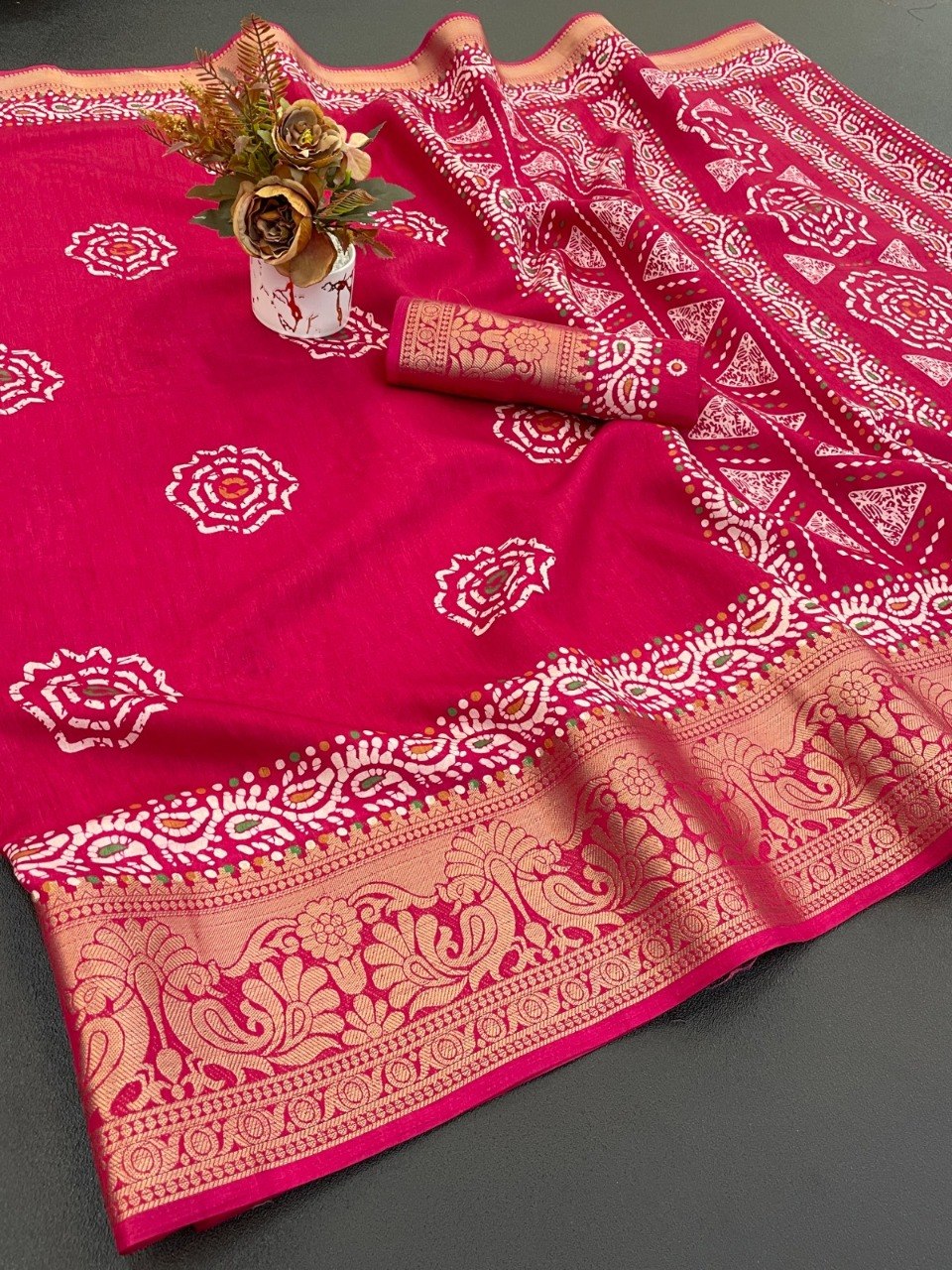 Dola Silk Saree with Designer Print, Jacquard Border & Designer Pallu