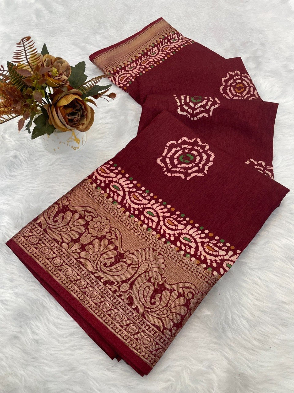 Dola Silk Saree with Designer Print, Jacquard Border & Designer Pallu