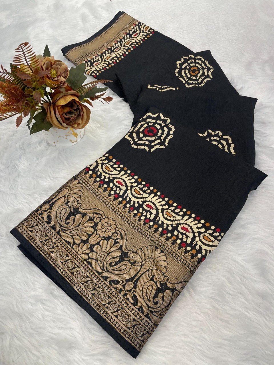 Dola Silk Saree with Designer Print, Jacquard Border & Designer Pallu