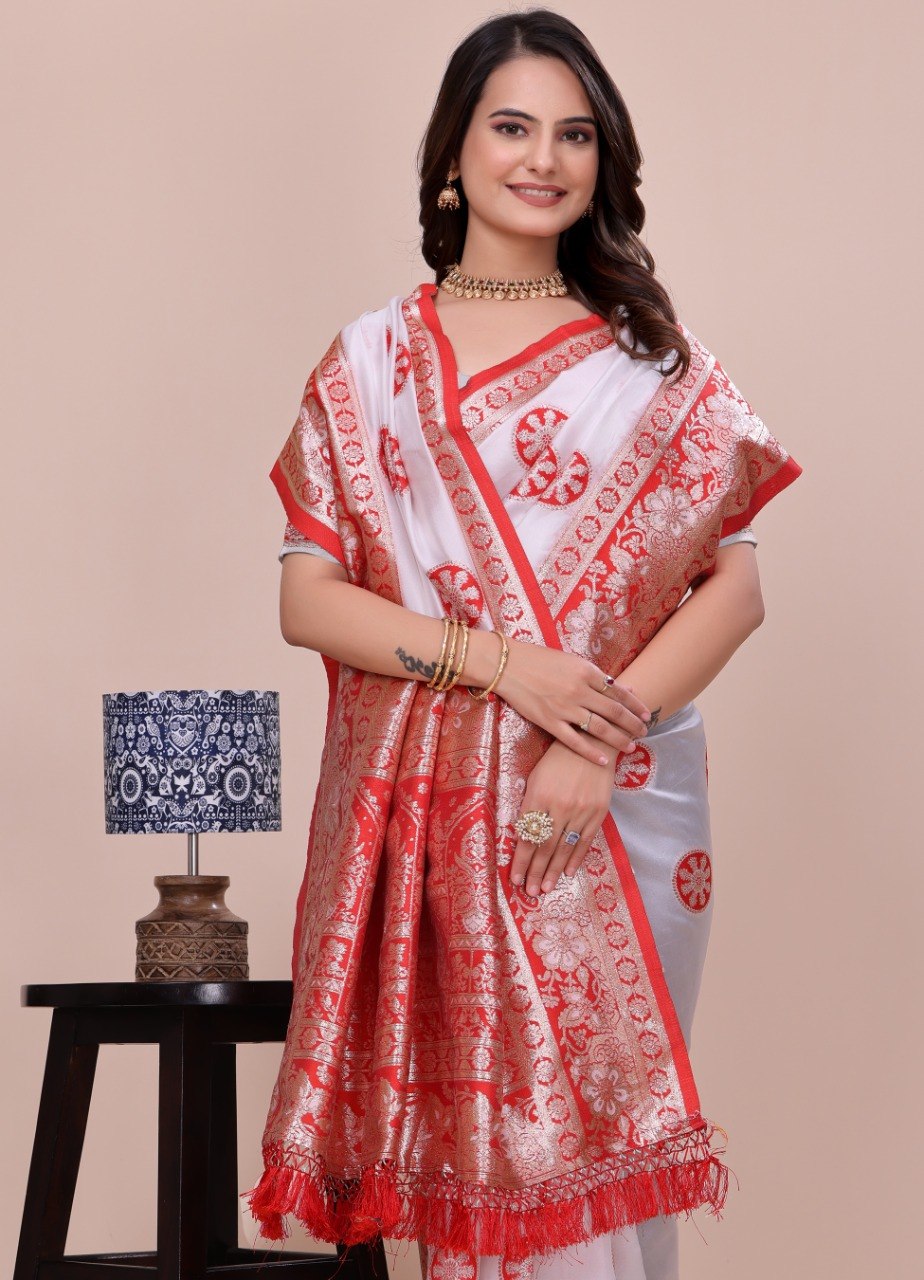 Soft Paithani Silk Saree with Meenakari Zari Weaving, Rich Pallu & Jalar Border